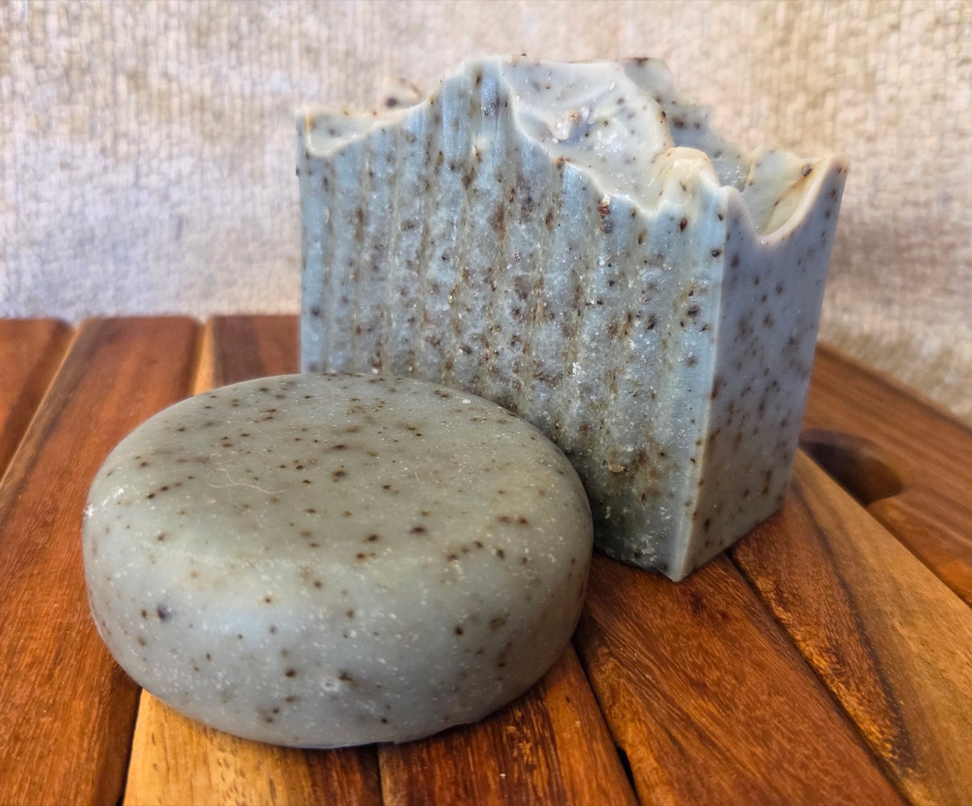 Indigo-grey speckled soap puck and ridged bar